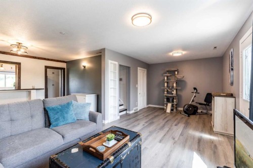 80 Pacific Avenue, Irvine, AB 