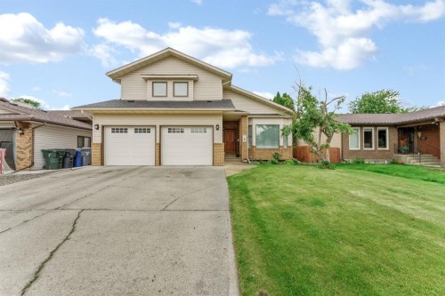 18 Rideau Crescent SE Medicine Hat, AB T1B 3X9