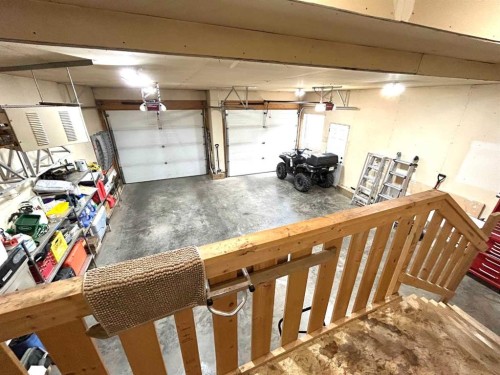938 Manor Place Se, Redcliff, AB 