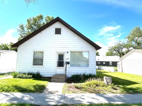 1111 Braemar Street SE Medicine Hat, AB T1A 0W1