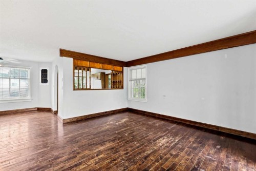 315 2 Street Nw, Redcliff, AB 
