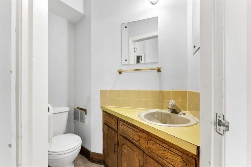 315 2 Street Nw, Redcliff, AB 