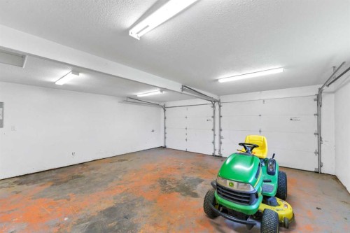 315 2 Street Nw, Redcliff, AB 