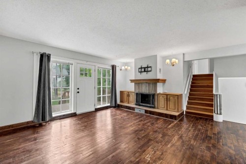 315 2 Street Nw, Redcliff, AB 