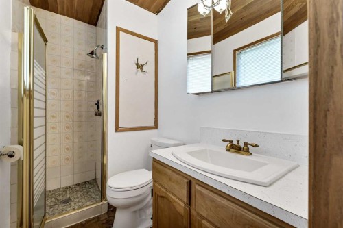 73 Clark Crescent Se, Medicine Hat, AB 