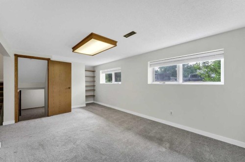 73 Clark Crescent Se, Medicine Hat, AB 