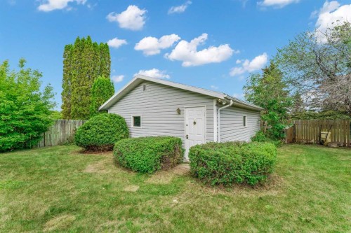 73 Clark Crescent Se, Medicine Hat, AB 
