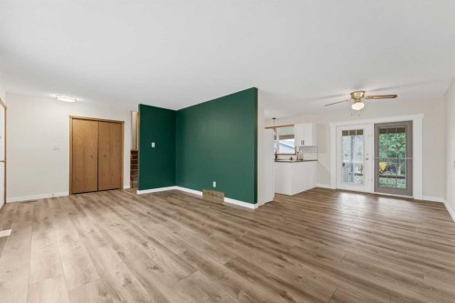 73 Clark Crescent Se, Medicine Hat, AB 