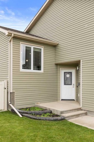 28 Ranchview Way Ne, Medicine Hat, AB 