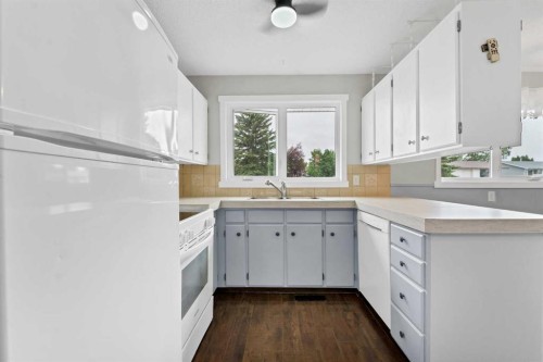 78 Clark Crescent Se, Medicine Hat, AB 