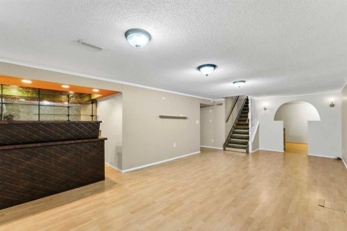 78 Clark Crescent Se, Medicine Hat, AB 