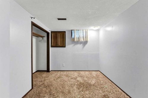 78 Clark Crescent Se, Medicine Hat, AB 