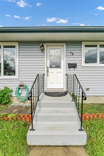 78 Clark Crescent Se, Medicine Hat, AB 