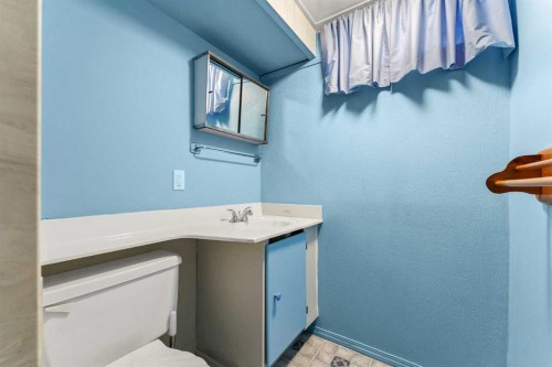 78 Clark Crescent Se, Medicine Hat, AB 