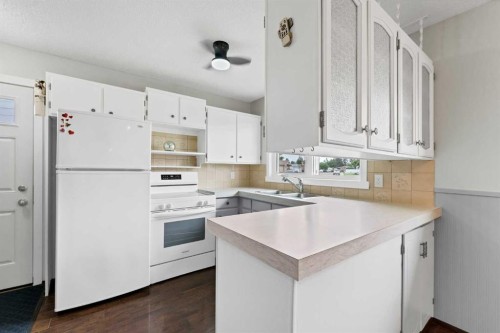 78 Clark Crescent Se, Medicine Hat, AB 