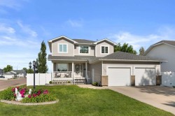 2395 Hawthorne Avenue NEMedicine Hat, AB T1C 1W6
