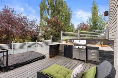 440 Spruce Way Se, Medicine Hat, AB - Outdoor