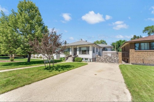266 Prospect Drive SW Medicine Hat, AB T1A 4B6