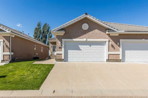 18 Ranchlands Lane NE Medicine Hat, AB T1C 2A6