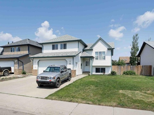 12 Upland Place West, Brooks, AB 