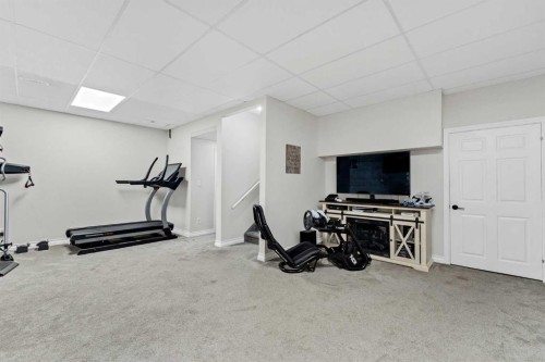 8 Ross View Bay Se, Medicine Hat, AB - Indoor Photo Showing Gym Room