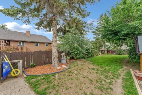 8 Ross View Bay Se, Medicine Hat, AB - Outdoor