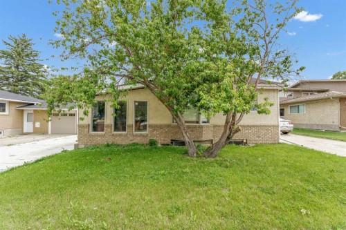 213 6 Street SE Redcliff, AB T0J 2P0