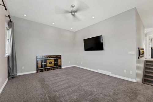 42 Somerset Link Se, Medicine Hat, AB - Indoor With Fireplace