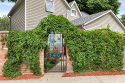 140 6 Street SE Medicine Hat, AB T1A 1G8