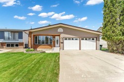 1226 24 Street SEMedicine Hat, AB T1B 1V9