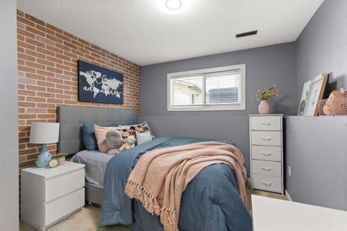 92 Sharpe Crescent Se, Medicine Hat, AB 