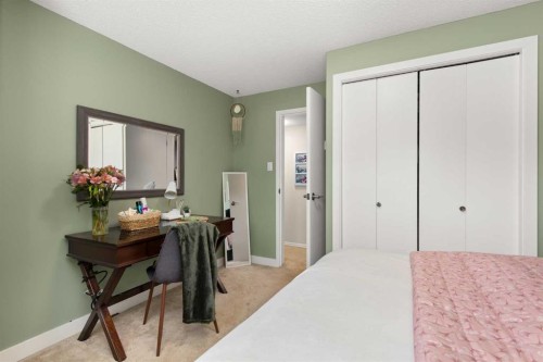 92 Sharpe Crescent Se, Medicine Hat, AB 
