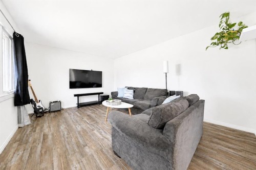 131 Mitchell Crescent Nw, Medicine Hat, AB 