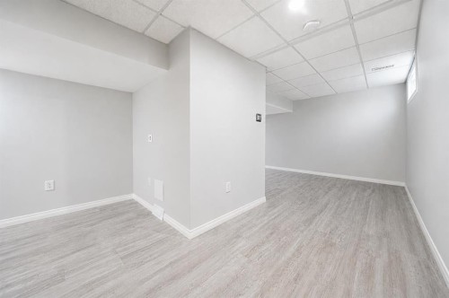131 Mitchell Crescent Nw, Medicine Hat, AB 
