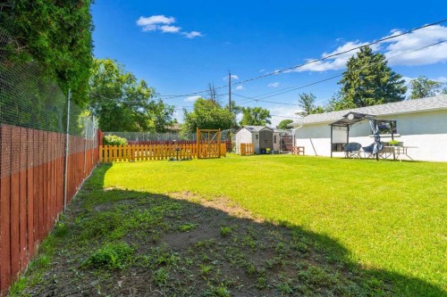 131 Mitchell Crescent Nw, Medicine Hat, AB 