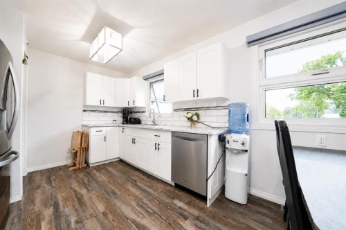 131 Mitchell Crescent Nw, Medicine Hat, AB 