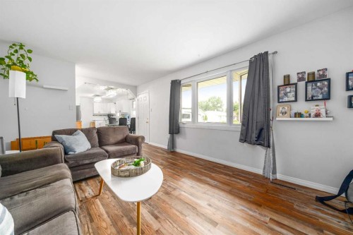 131 Mitchell Crescent Nw, Medicine Hat, AB 