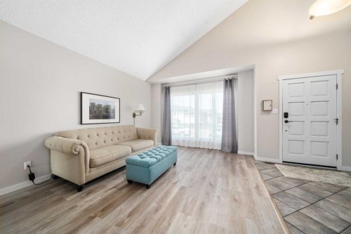 11 Taylor Crescent Se, Medicine Hat, AB 