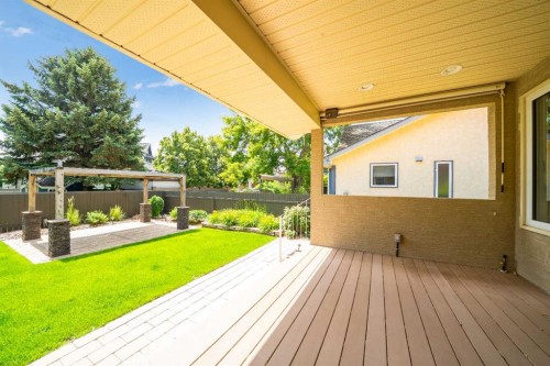 11 Taylor Crescent Se, Medicine Hat, AB 