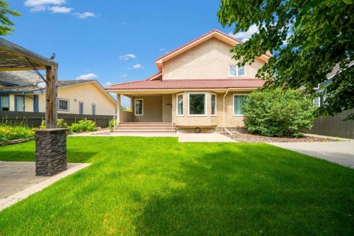 11 Taylor Crescent Se, Medicine Hat, AB 