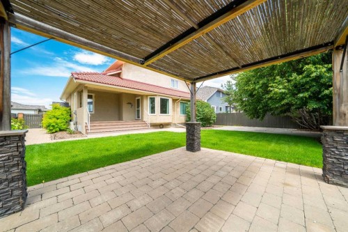 11 Taylor Crescent Se, Medicine Hat, AB 