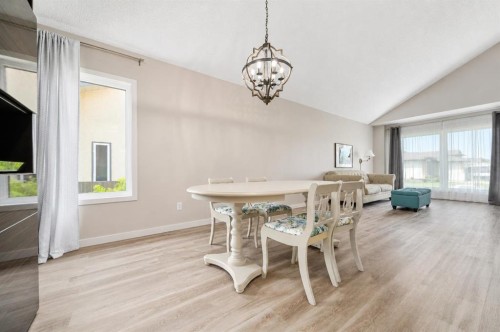 11 Taylor Crescent Se, Medicine Hat, AB 