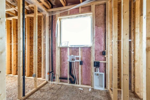 918 Memorial Drive Se, Redcliff, AB 
