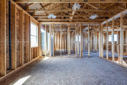 918 Memorial Drive Se, Redcliff, AB 
