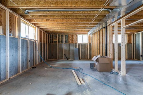 918 Memorial Drive Se, Redcliff, AB 
