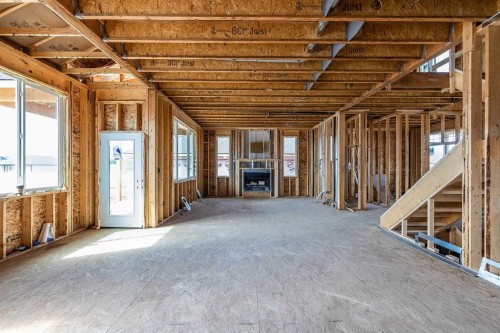 918 Memorial Drive Se, Redcliff, AB 