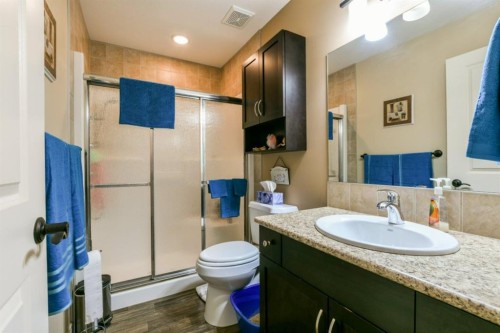 159 Chartwell Row Se, Medicine Hat, AB 