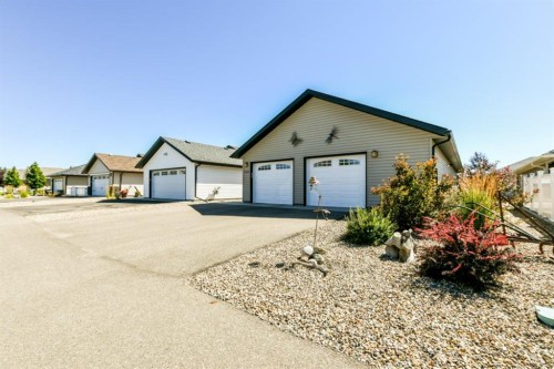 159 Chartwell Row Se, Medicine Hat, AB 