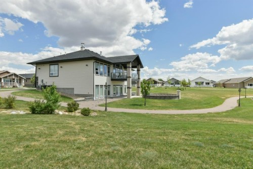 159 Chartwell Row Se, Medicine Hat, AB 