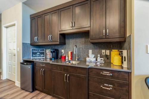 159 Chartwell Row Se, Medicine Hat, AB 